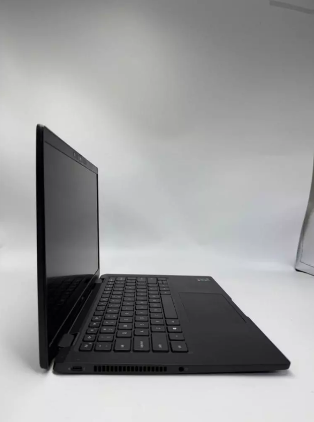 DELL UltraBook 7420 14"inch Business Laptop Core i7-11th GEN 16GB RAM Win 11 1 YERAR WARRANTY (T&C)