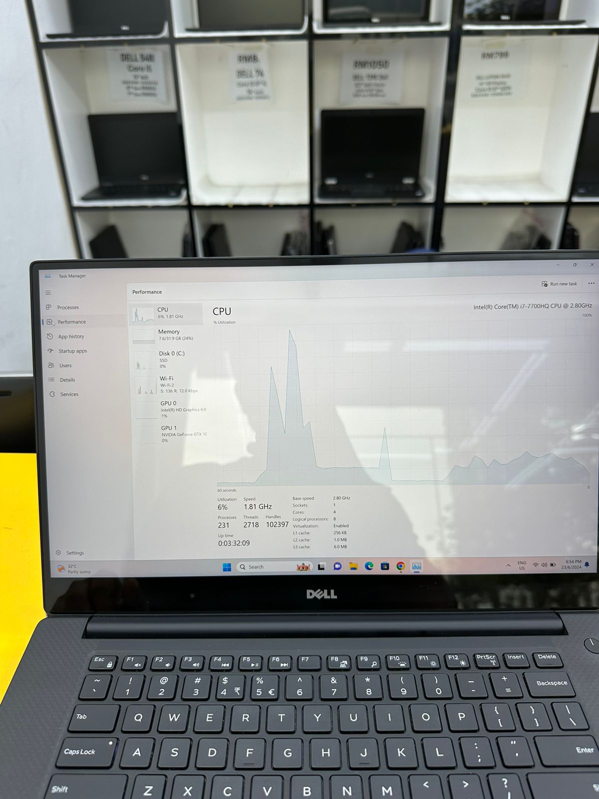 DELL XPS 15 9560 i7-7700HQ(7TH GEN) 32GB RAM/1TB SSD