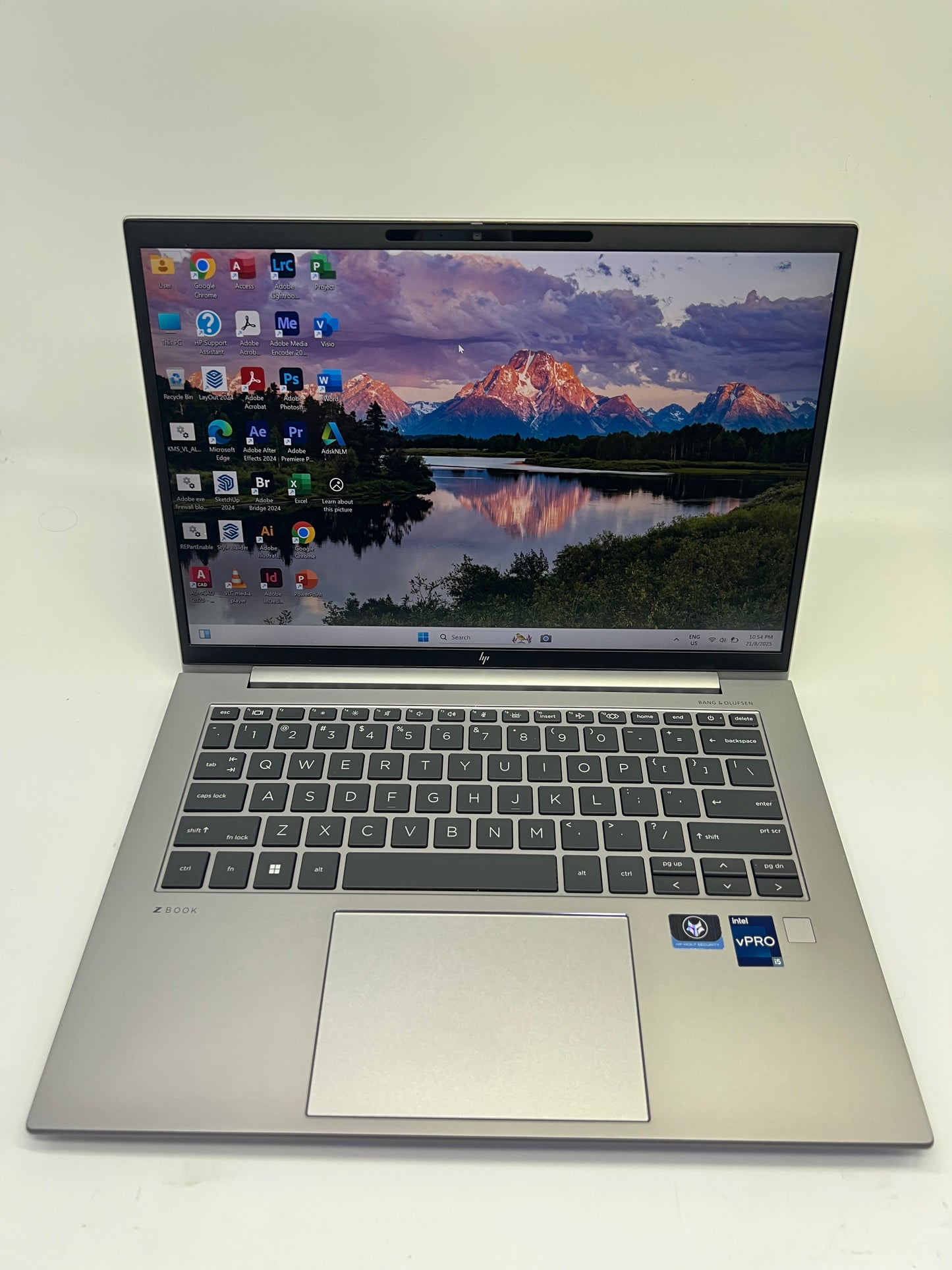 HP ZBOOK FIREFLY 14 G9 Workstation (1 YEAR WARRANTY T&C)14" inch FHD Core i5 12th Gen UPTO 32GB RAM