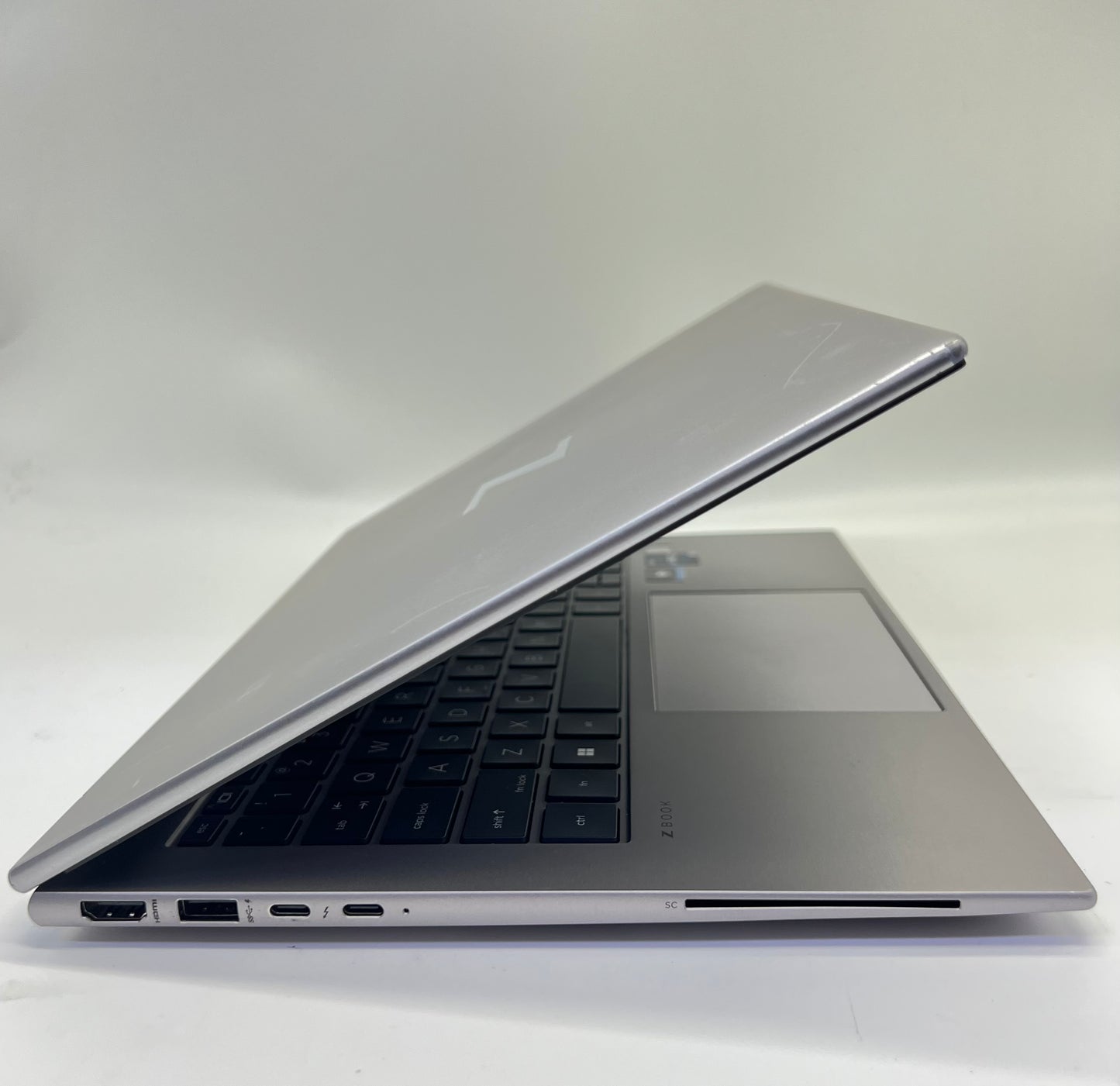 HP ZBOOK FIREFLY 14 G9 Workstation (1 YEAR WARRANTY T&C)14" inch FHD Core i5 12th Gen UPTO 32GB RAM