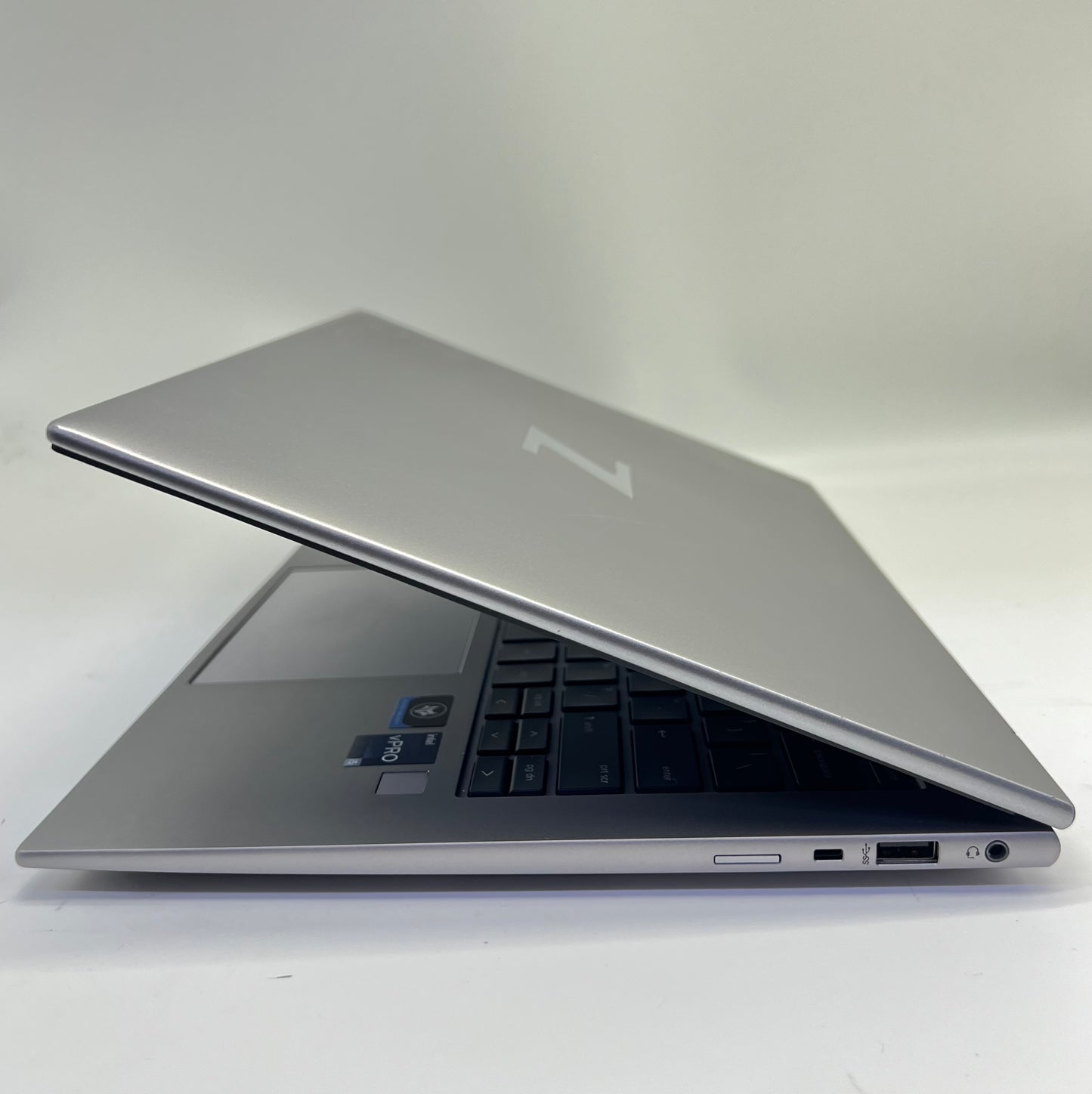 HP ZBOOK FIREFLY 14 G9 Workstation (1 YEAR WARRANTY T&C)14" inch FHD Core i5 12th Gen UPTO 32GB RAM