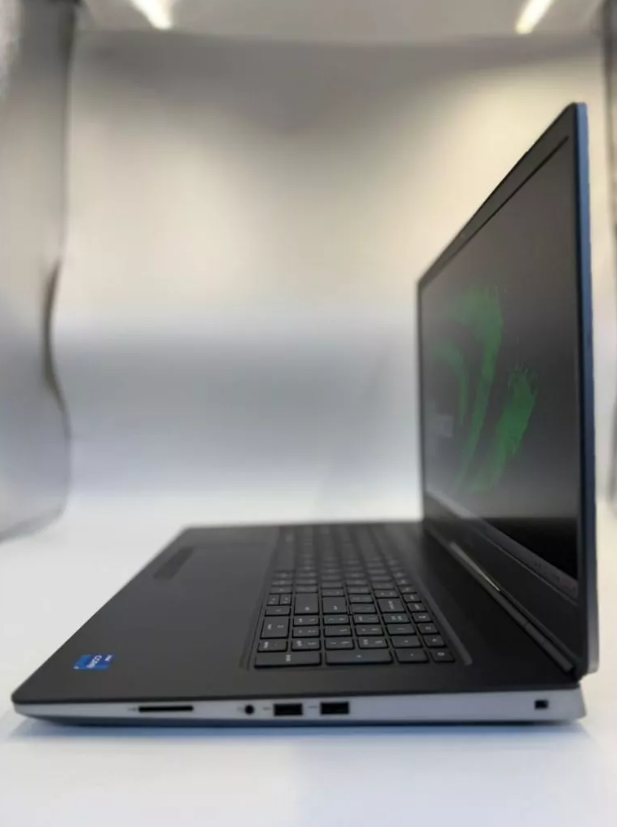 Dell Precision 7760 Engineering Laptop i7-11th GEN (1 YEAR WARRANTY T&C) 17.3" CAD/3D Modeling Powerhouse Win 11 PRO