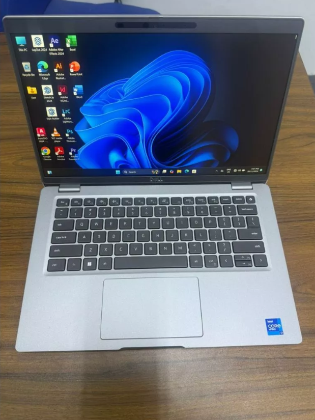 (1 YEAR WARRANTY T&C) Dell Latitude 5420 14"inch Core i7-11th GEN Business & Student Laptop WIN 11