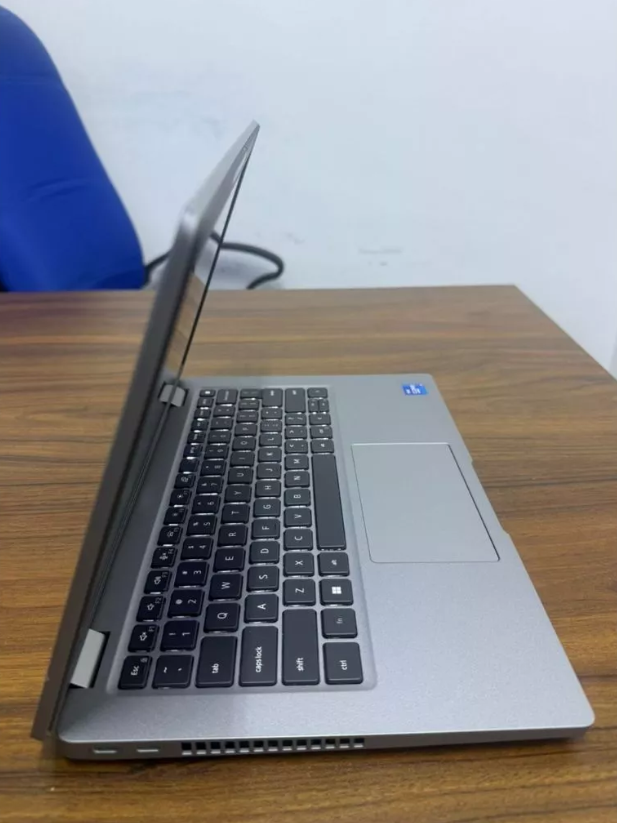 (1 YEAR WARRANTY T&C) Dell Latitude 5420 14"inch Core i7-11th GEN Business & Student Laptop WIN 11