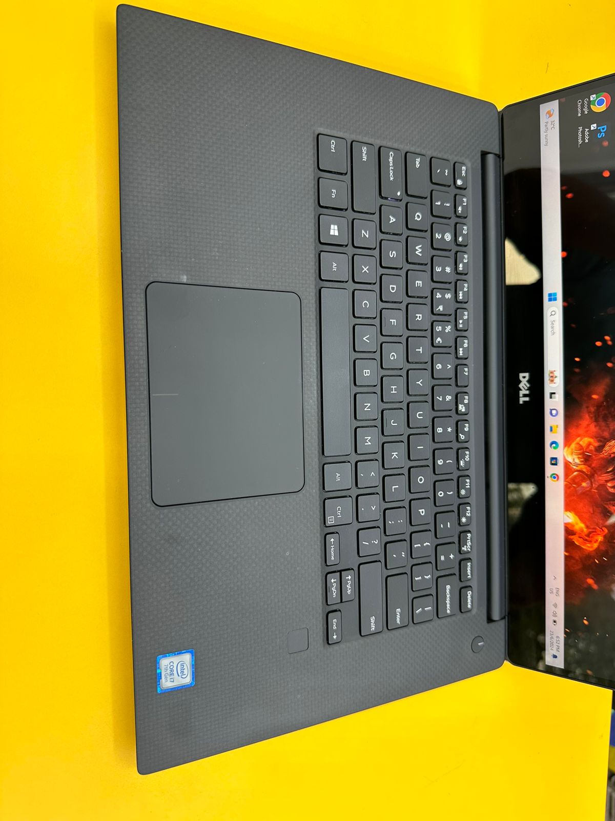 DELL XPS 15 9560  i7-7700HQ(7TH GEN) 32GB RAM/1TB SSD