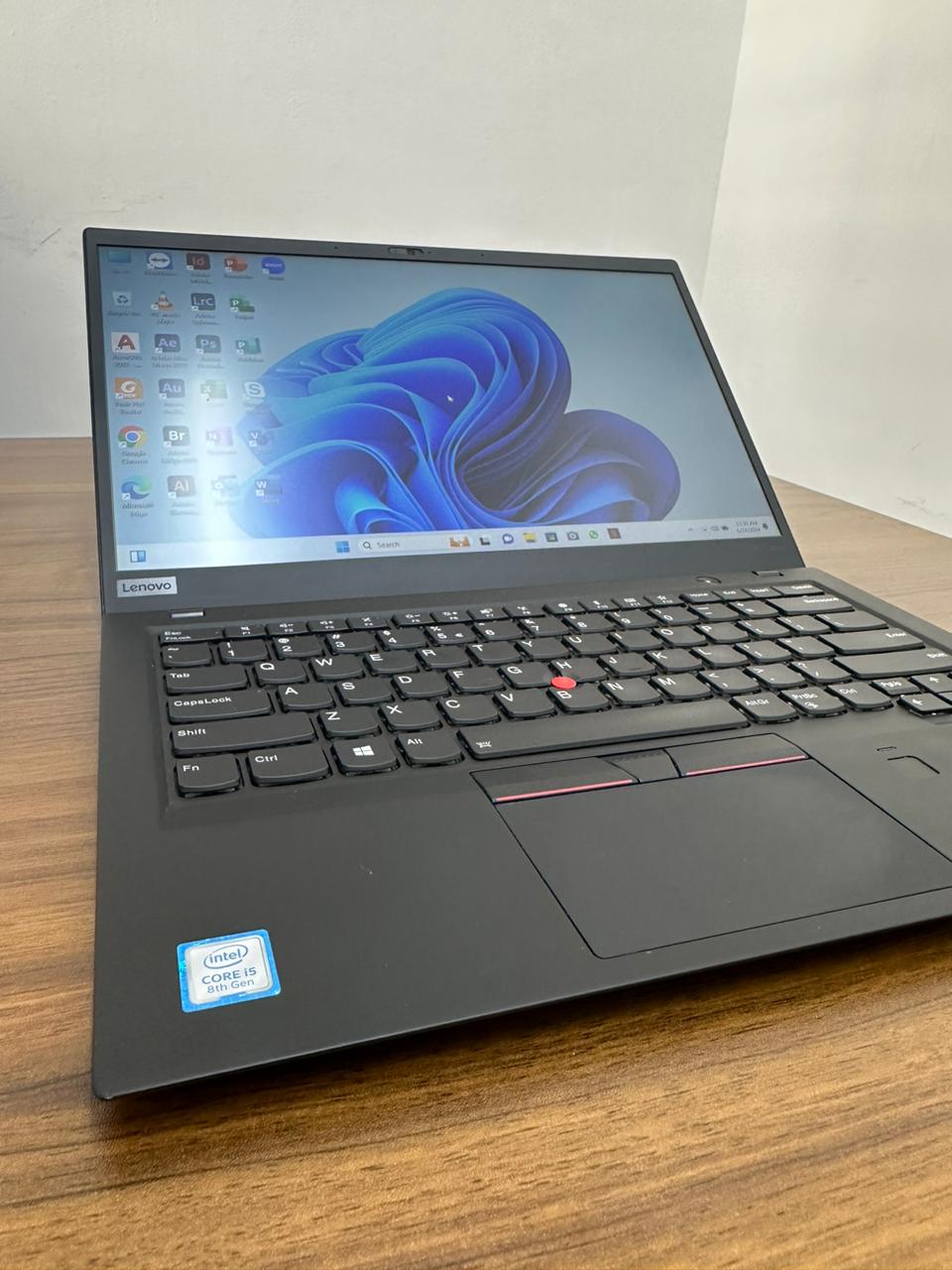 LENOVO ThinkPad X1 CARBON 6TH GEN  Core i5-8GEN) 8GB RAM/ UPTO 1TB