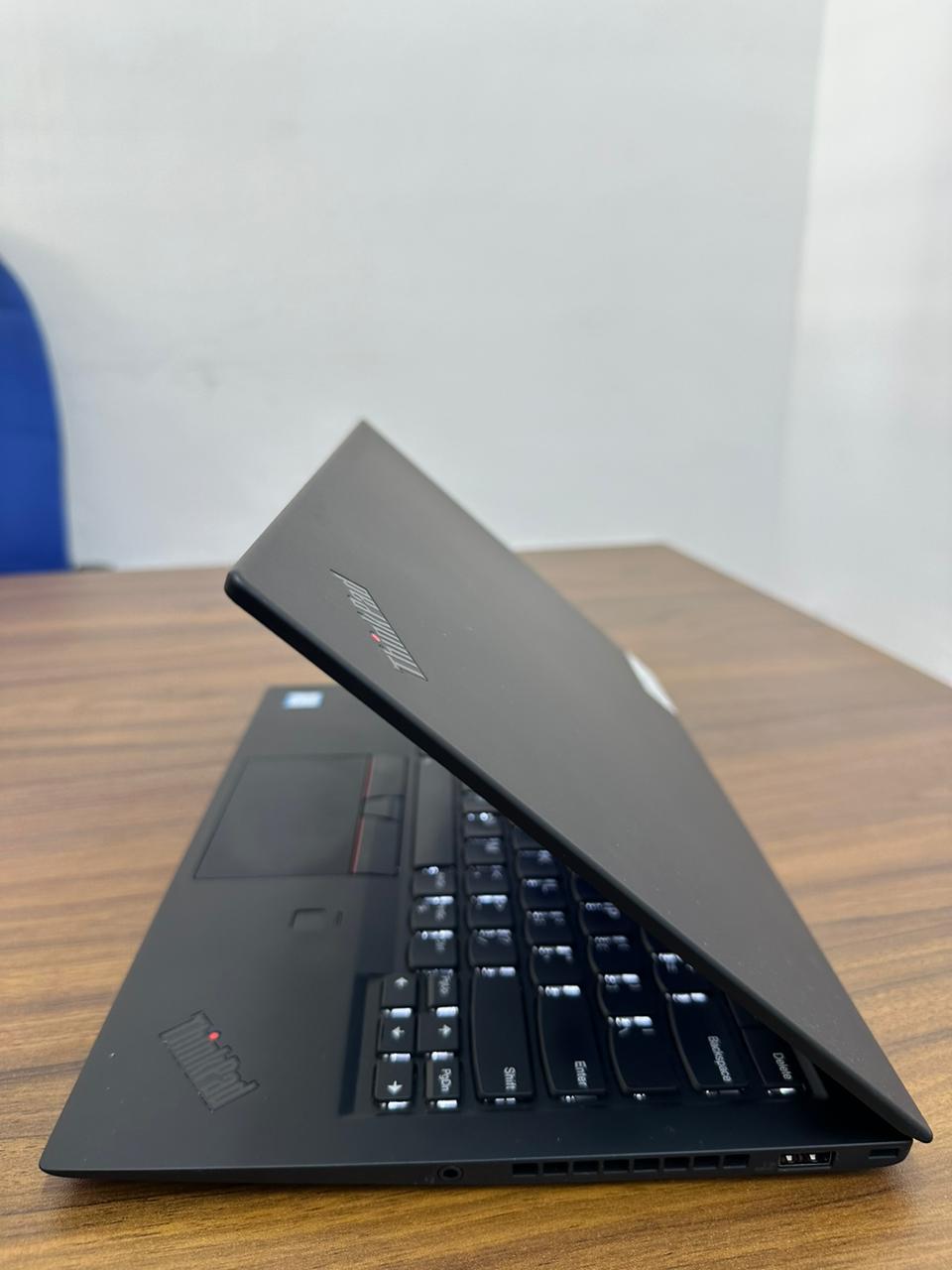 LENOVO ThinkPad X1 CARBON 6TH GEN  Core i5-8GEN) 8GB RAM/ UPTO 1TB