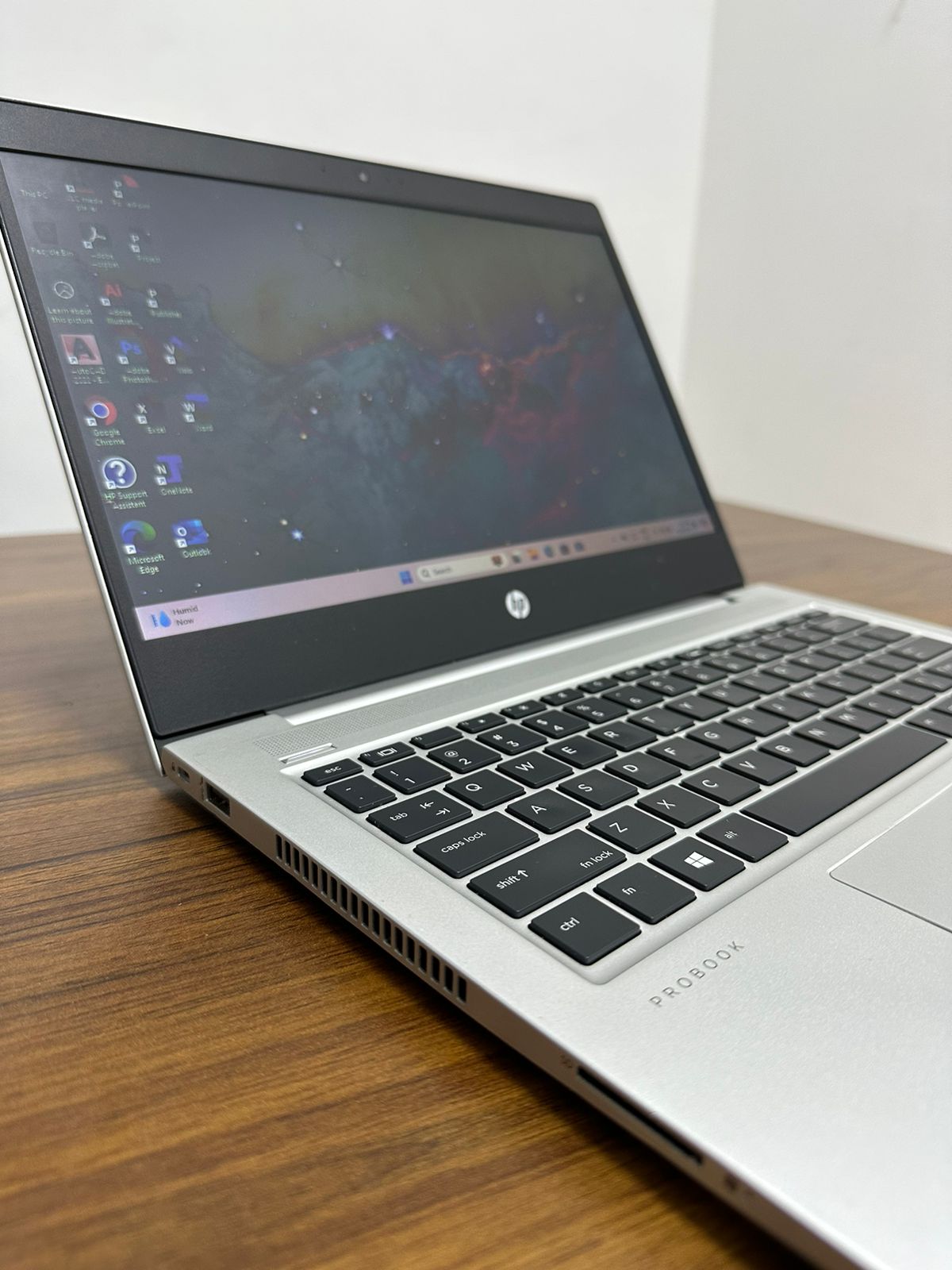 HP ELITEBOOK 830 G5 CORE i5-8265U (8TH GEN) 13.3 FHD SCREEN DISPLAY 16GB RAM /256GB SSD