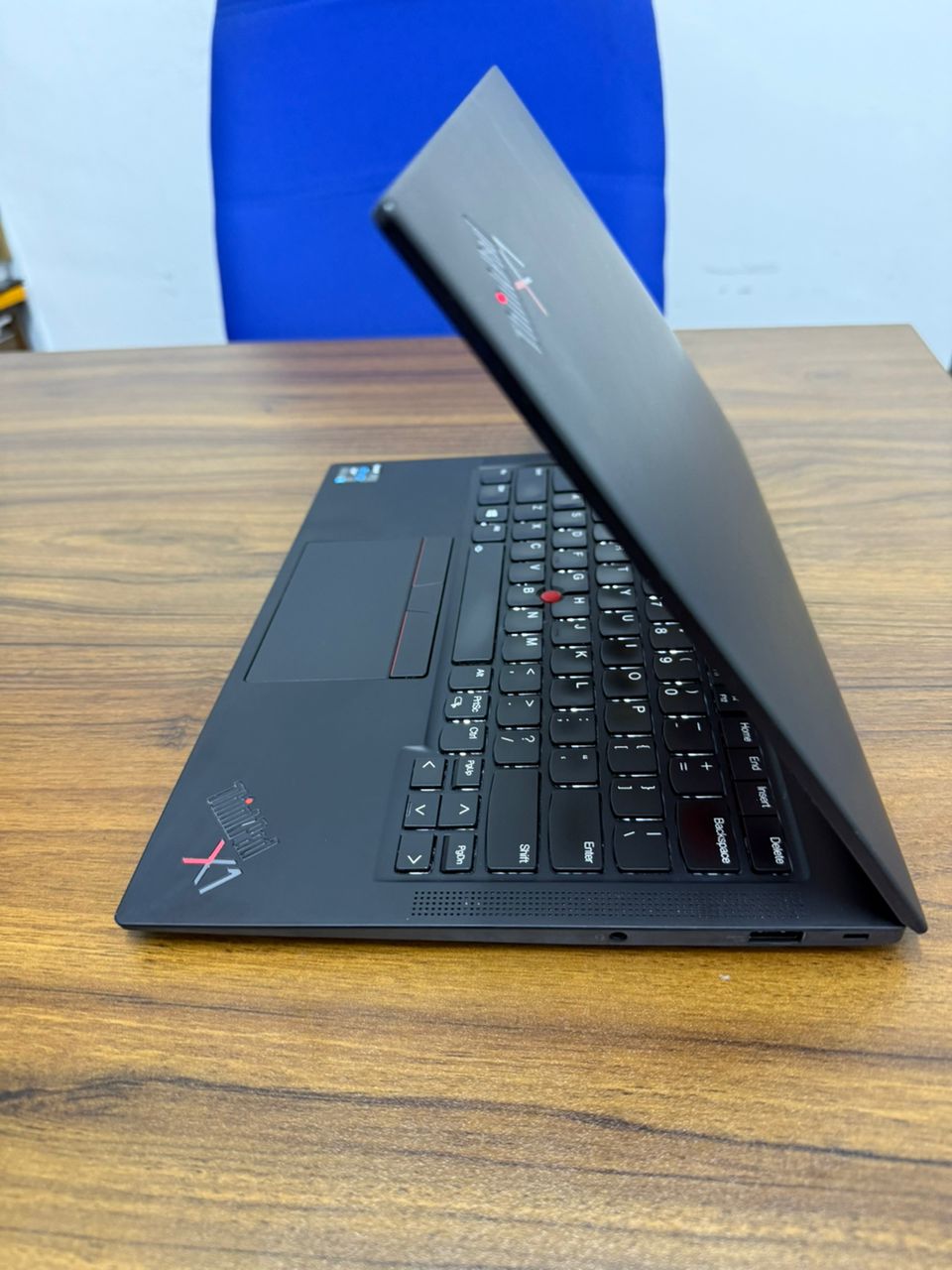 LENOVO THINKPAD X1 CARBON GEN 9 CORE i5-11GEN 14 inch 2K SREEN UPTO 1TB SSD WINDOW 11PRO - Zaranet.my